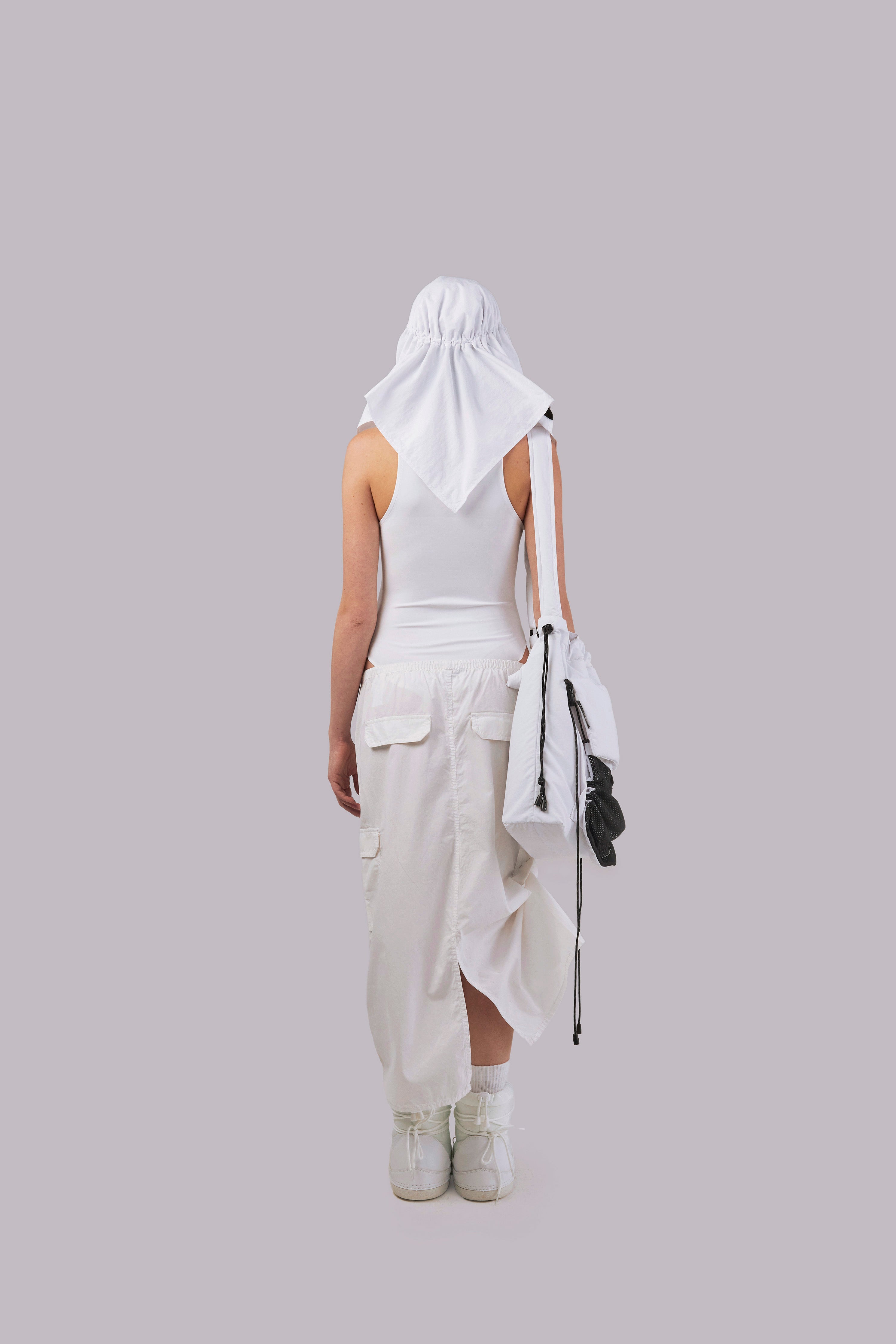 LE COVER - medium - white